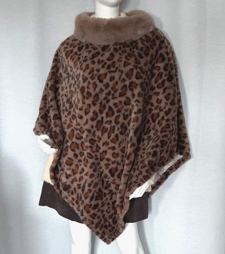 Faux fur poncho - poncho, webfell