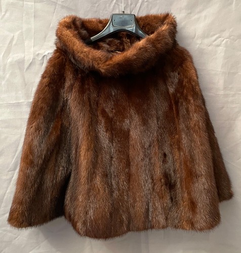 Nerzpelz poncho made - poncho, in