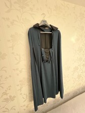 Abaya Mantel Gr. 44 –