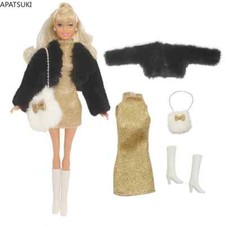 Schwarzer Pelzmantel