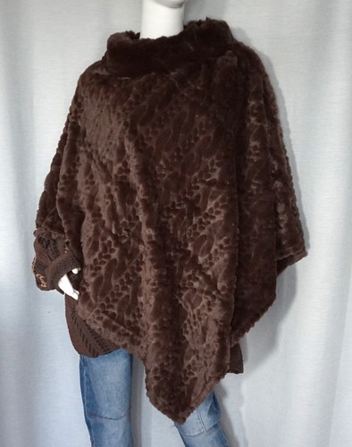 Faux fur poncho - fur, webfell
